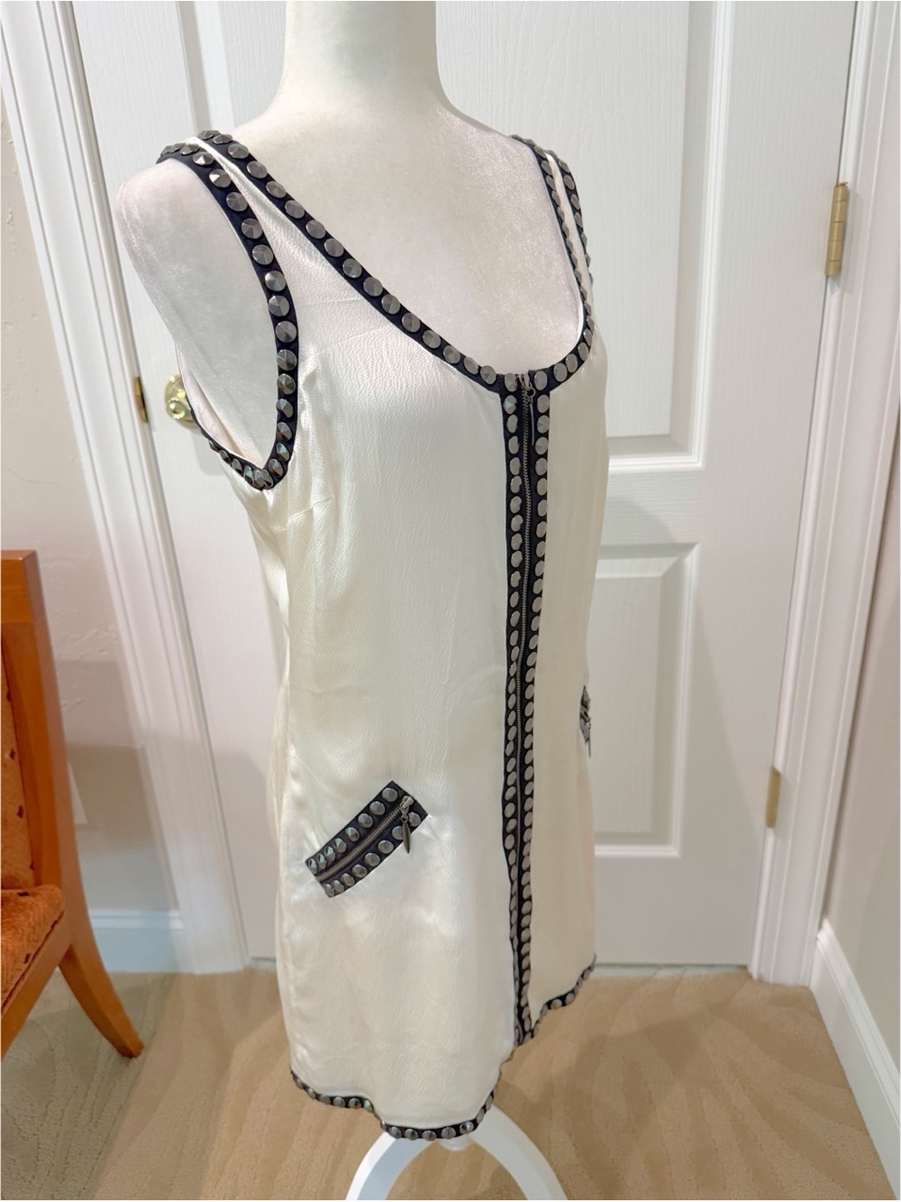 NWT Vintage Sheri Bodell White 100% Silk Stud-Trim Sleeveless Dress